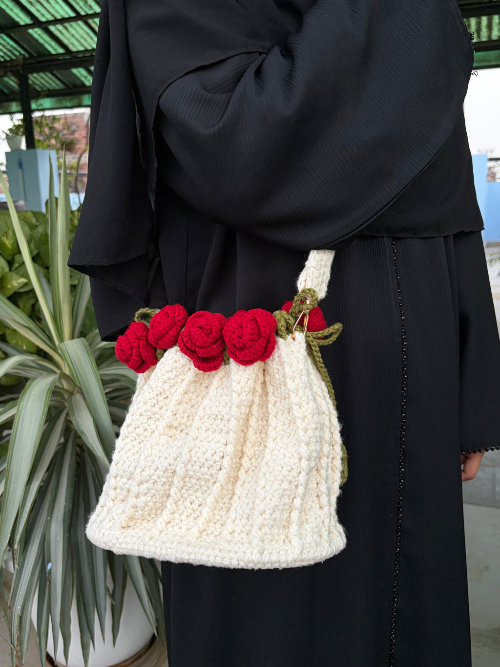 Crochet Rose bucket bag