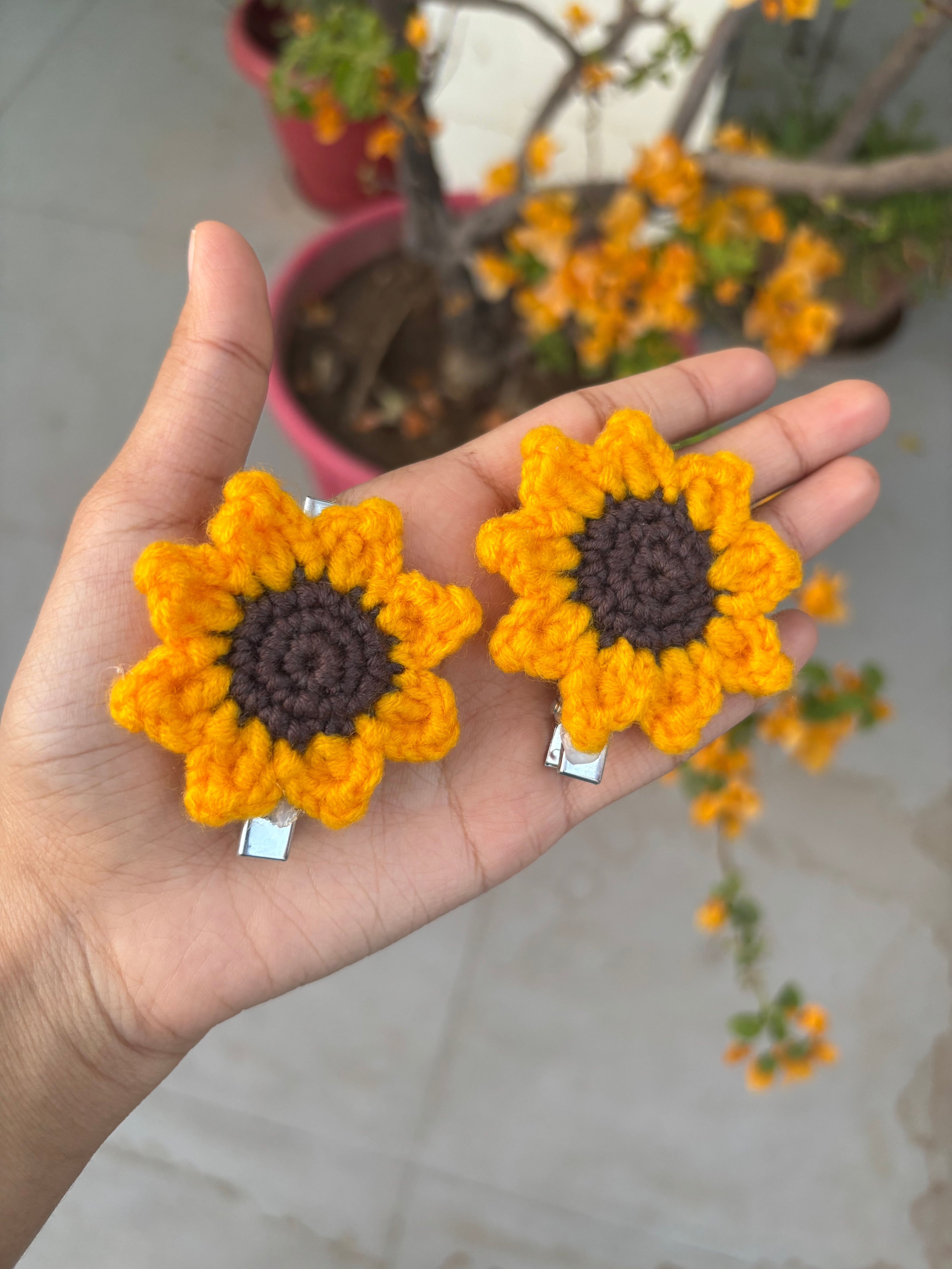 Sunflower clip