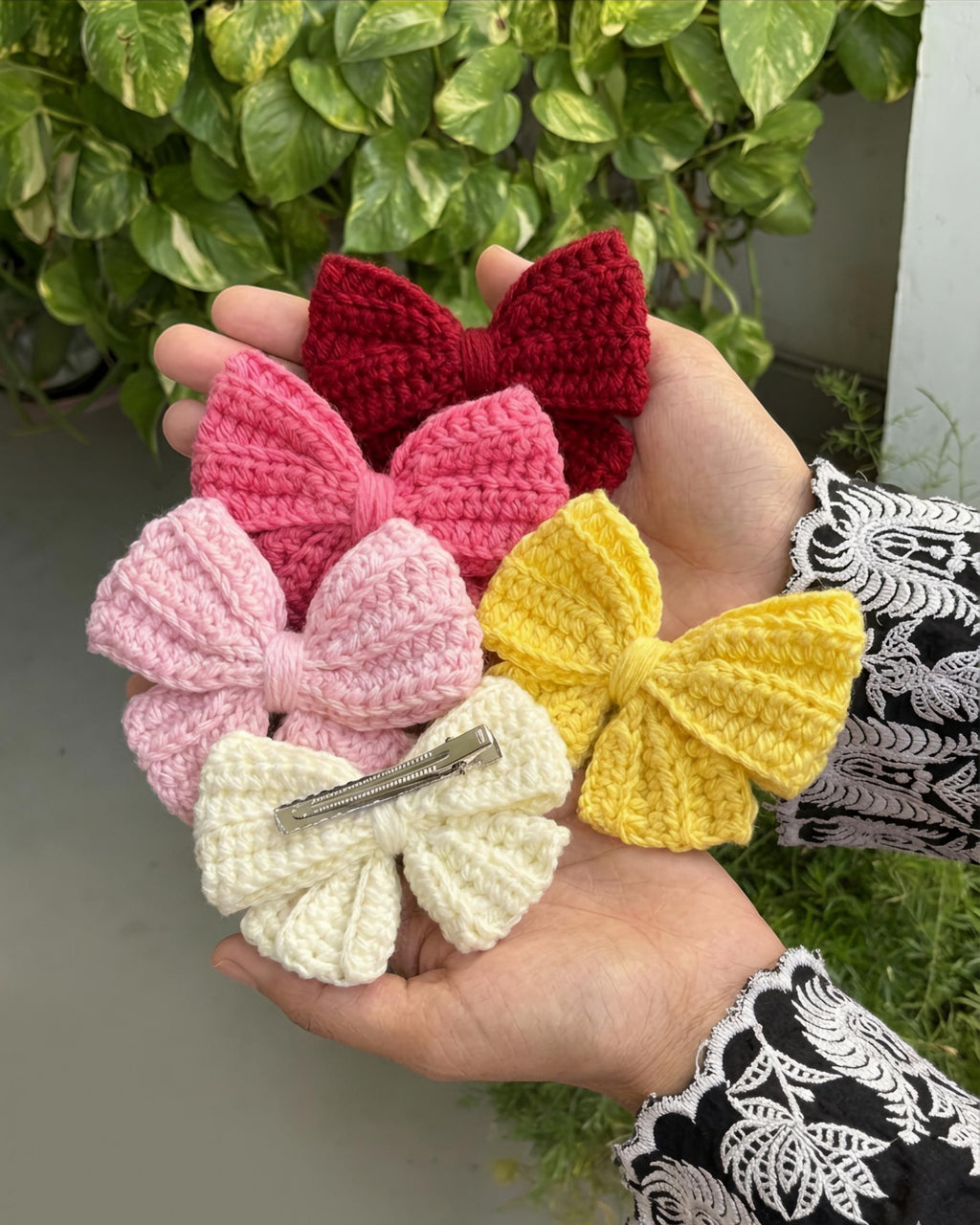Bow hair clip