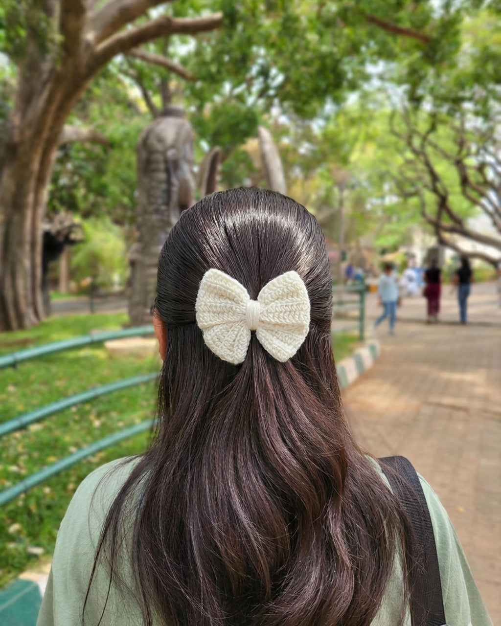 Bow hair clip